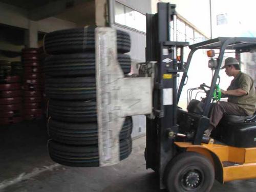 საბურავის სამაგრი Forklift